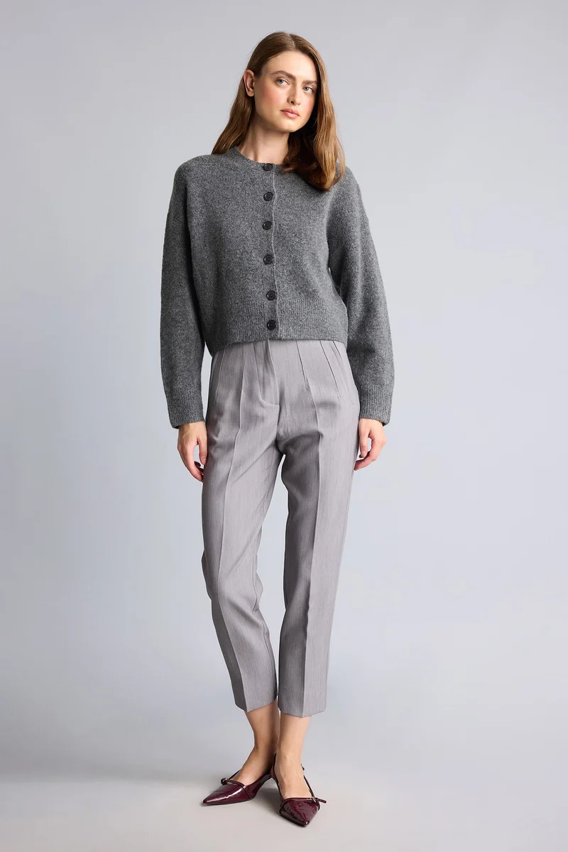 ديفاكتو Regular Fit Crew Neck Cardigan