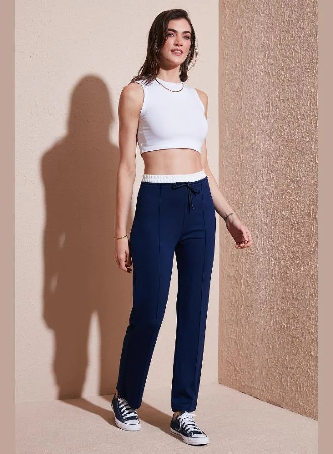 ليلا بنطلون رياضي نسائي واسع الساق بخصر عالٍ بقصة ضيقة من ليلا