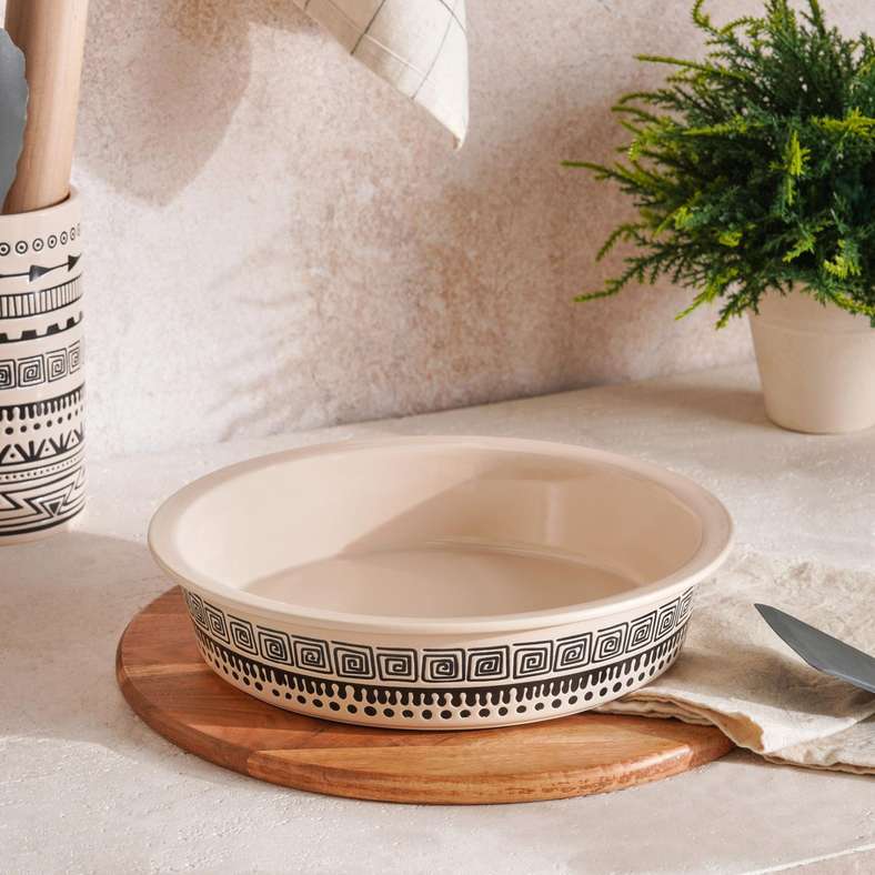 Pan Home طبق فطائر إيليني العرقي - أسود وبيج