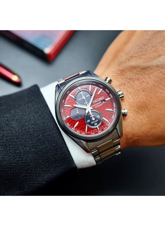 Seiko Macchina Sportiva Solar Chronograph Watch SSC771P1, 41.4 mm Red Dial, Stainless Steel Case & Bracelet, 100 m WR - Image 4