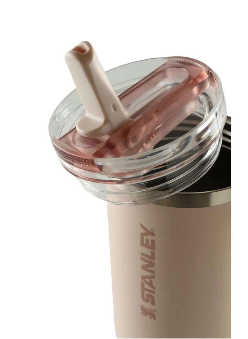 كوب Stanley Quencher H2.0 FlowState من الفولاذ المقاوم للصدأ، مزود بتقنية العزل بتفريغ الهواء وغطاء وماصة؛ مناسب للماء والشاي أو القهوة المثلجة ومشروبات السموذي وغيرها، سعة 40 أونصة. - Image 4