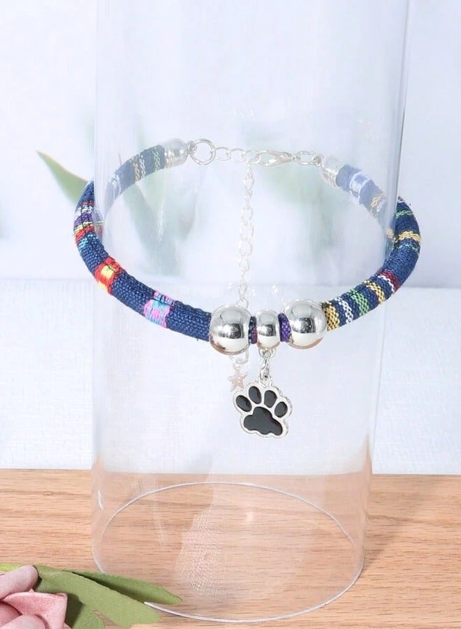 طوق قطة لطيف مع قلادة على شكل اقدام القطط حجم قابل للتعديل مضاد للاختناق، مناسب للقطط والحيوانات الأليفة الصغيرة الأخرى - Image 2