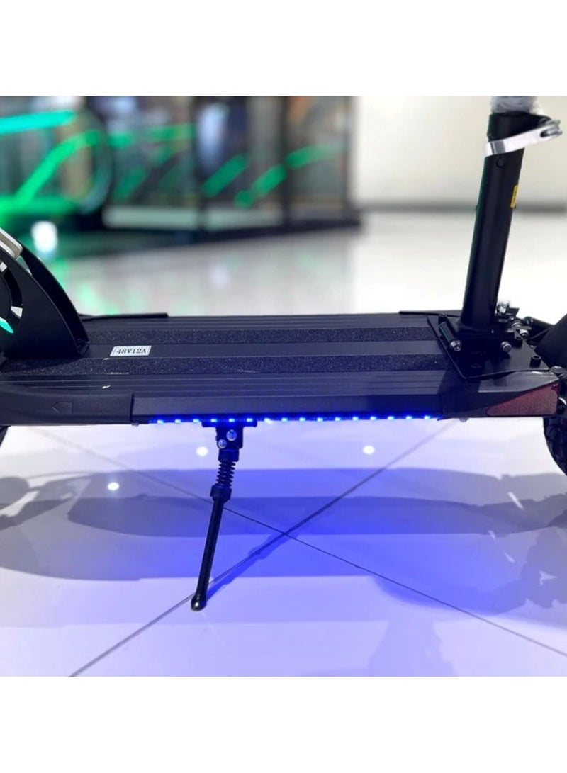 وينر سكاي سكوتر كهربائي E10 نسخة مطورة مع 3 مصابيح، محرك 1200 واط، بطارية 48 فولت 13 أمبير/ساعة، مدى 65 كم، قيادة سلسة للغاية، لون أسود - Image 5