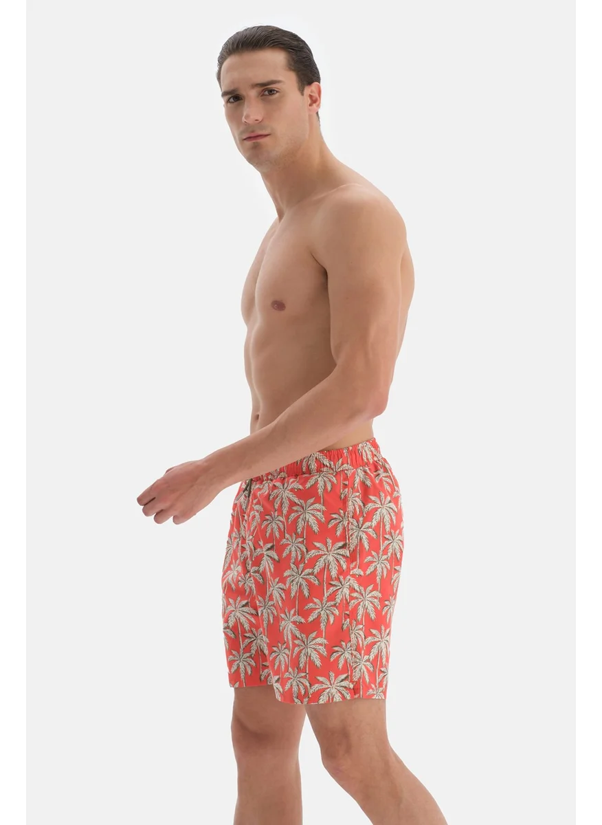 داجي Orange - Ecru Palm Des. Medium Shorts