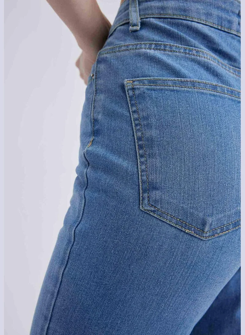 ديفاكتو Woman Slim Flare Denim Trousers