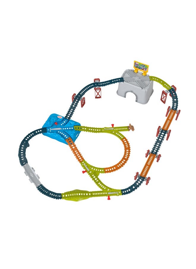 THOMAS & FRIENDS Thomas & Friends Toy Train Tracks Set, Connect & Build Bucket, 34-Piece Expansion Pack for Diecast & Motorized Trains, Kids Ages 3+ Years  - Image 1