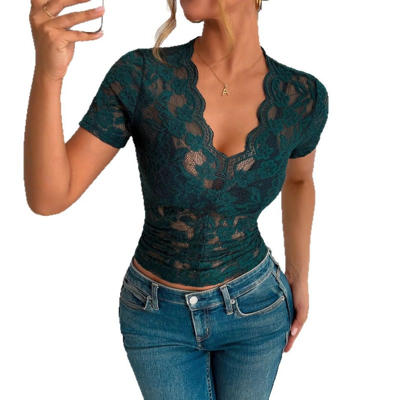تيشيرت نسائي بقبة V مع دانتيل بقصة ضيقة - Image 5