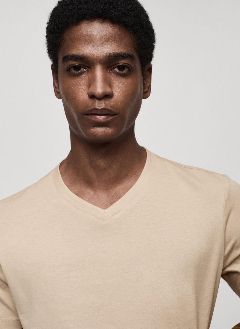 Mango Man Casual Slim Fit V-Neck T-Shirt  - Image 4