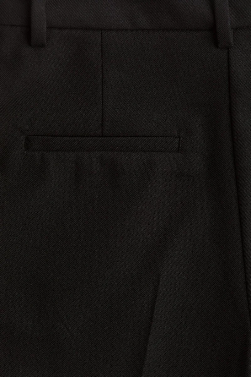 اتش اند ام Tailored Shorts