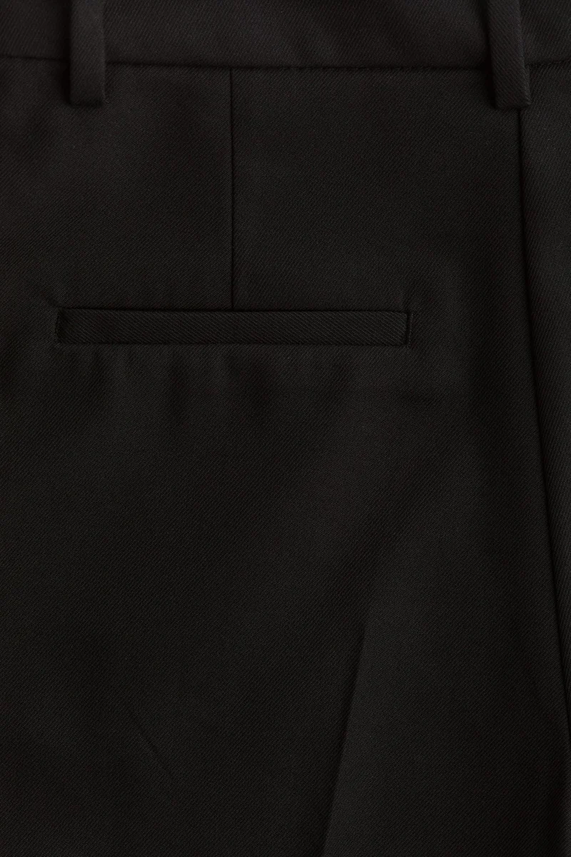 اتش اند ام شورت مفصل