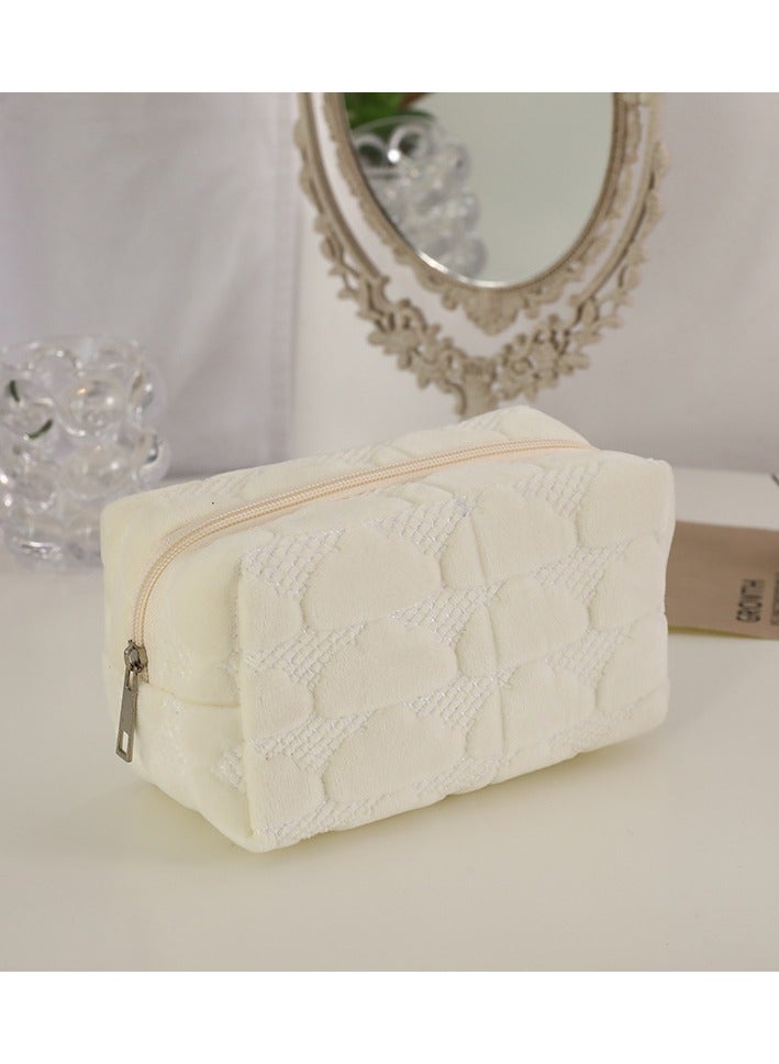 أوريتي 1 قطعة سحابة نمط حقيبة ماكياج ناعمة ومحمولة هدية مثالية للنساء البيج - Image 1