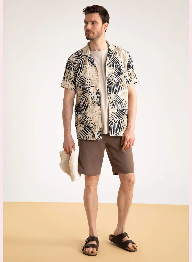 ديفاكتو Man Regular Fit Apache Neck Woven Short Sleeve Shirt