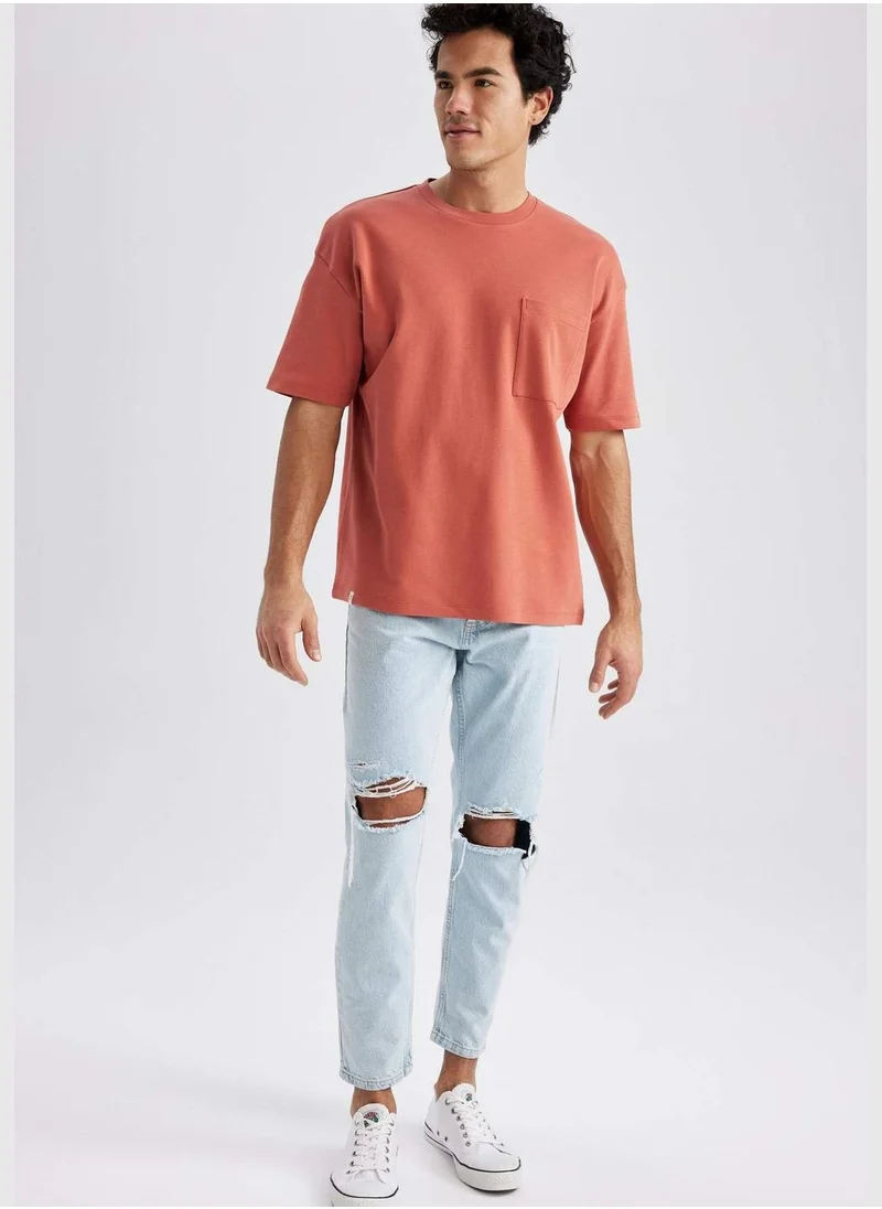 DeFacto Short-Sleeved Oversize Fit Crew Neck T-Shirt