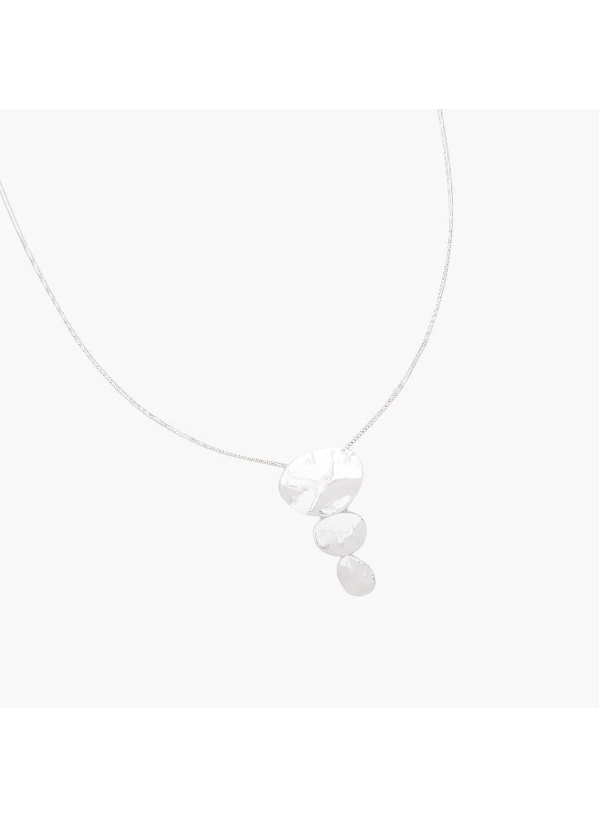 LIFESTYLE Silver Tone Pendant Necklace with Hammered Design - Image 2