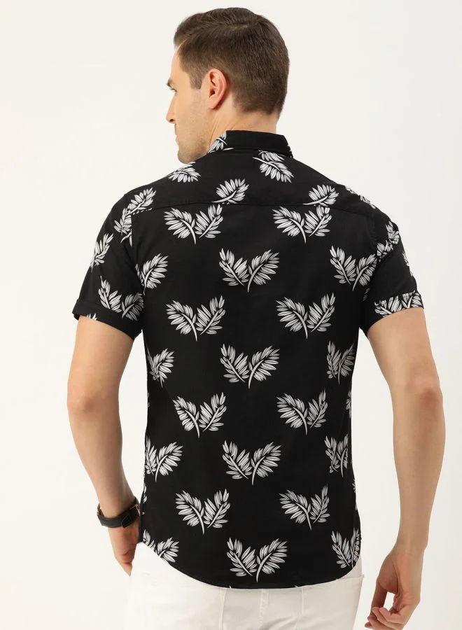The Indian Garage Co Men Slim Fit Tropical Half Sleeves Cutaway Collar Casual Shirt