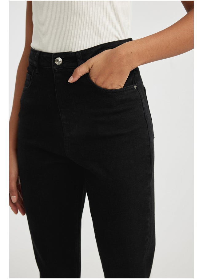 DeFacto Woman Comfort Mom Denim Trousers  - Image 4
