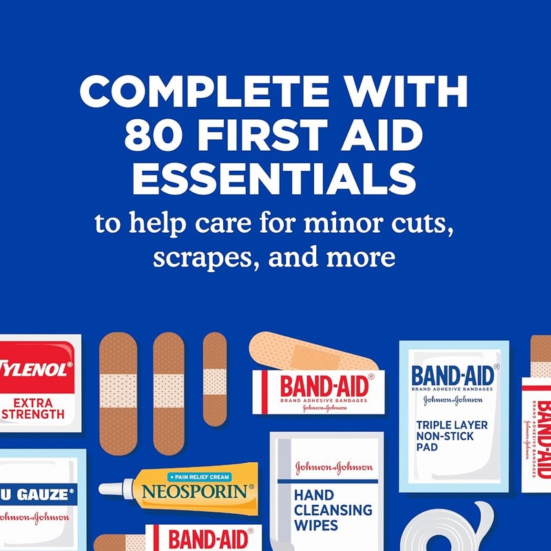 مجموعة إسعاف أولية محمولة من باند-إيد (Band-Aid) من شركة جونسون آند جونسون (Johnson & Johnson)، مثالية للسفر والاستخدام اليومي، تحتوي على مجموعة متنوعة من الضمادات اللاصقة ومناديل القطن، وتكفي لـ 80 حالة إصابة بسيطة. - Image 5