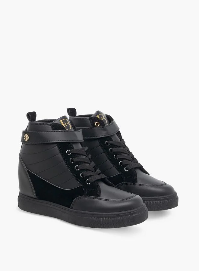 فلورا بيلا من شو إكسبرس سنيكرز باند نسائي بإغلاق لاصق