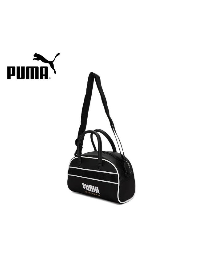 PUMA حقيبة يد رياضية صغيرة من بومّا باللون الأسود (مع تفاصيل مخططة بيضاء + حزامين لحمل مزدوجين) - Image 3