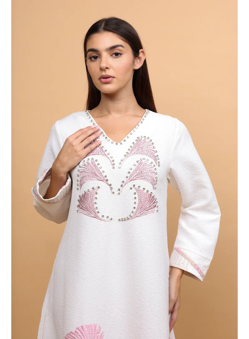 اكسا جلابيات مطرزة بالكريستال العصري