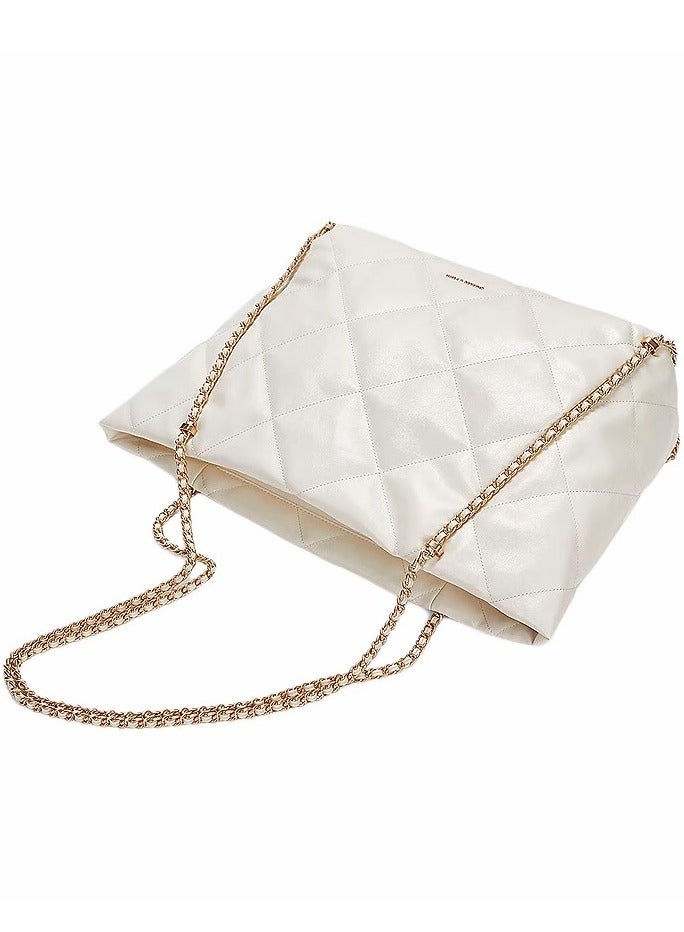 Charles & Keith charles  Keith Women's Bag Winter New Arrival Large Capacity Chain Shoulder Bag - Image 3