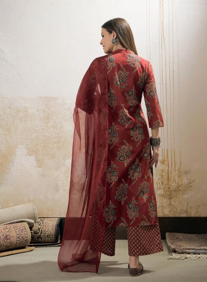 SASSAFRAS SASSAFRAS Maroon Floral Straight Kurta with Pencil Pants and Dupatta Set