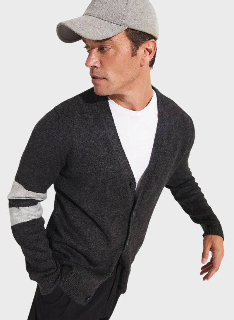 JUNE Essential Cardigan