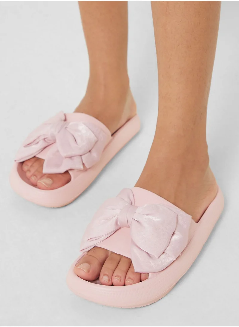 Ginger Bow Detail Slides