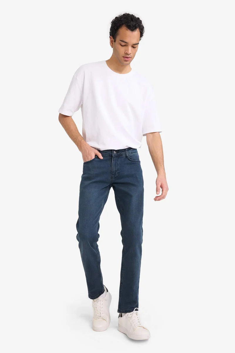ديفاكتو Pedro Slim Fit Normal Waist Jeans