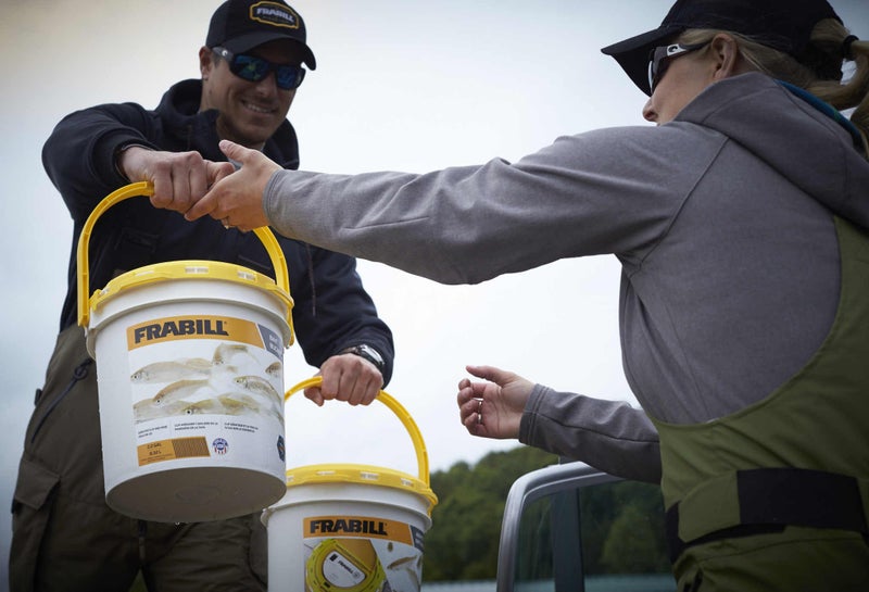 Frabill 2.2 Gallon Bait Bucket, White and Yellow (4820) - Image 4