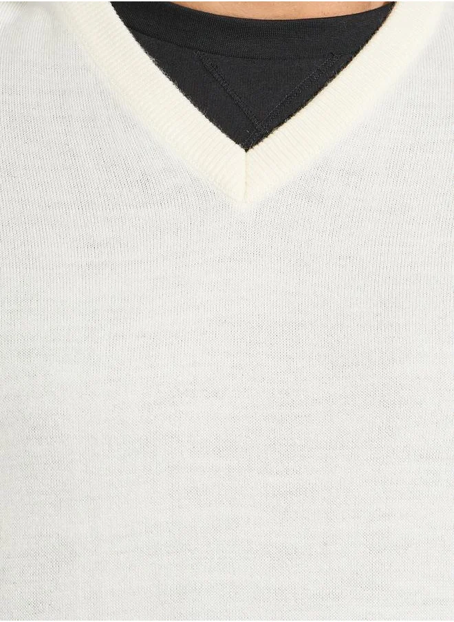 Styli Relaxed Fit V Neck Sweater Vest