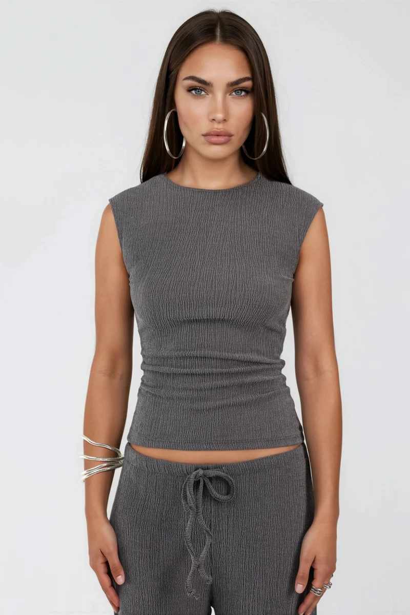 BUSEM Ribbed Crew Neck Sleeveless Blouse