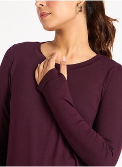 Femmella Solid Knit Round Neck T-Shirt with Thumbhole Detail by Styli  - Image 4