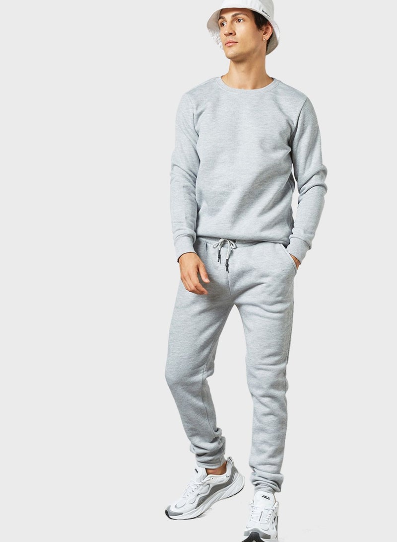 Essential Sweatshirt