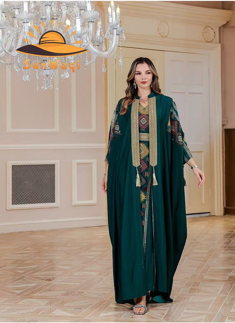 حامي الشمس طقم عباية سهرة فاخرة من قطعتين باللون الأخضر الداكن.  - Image 1