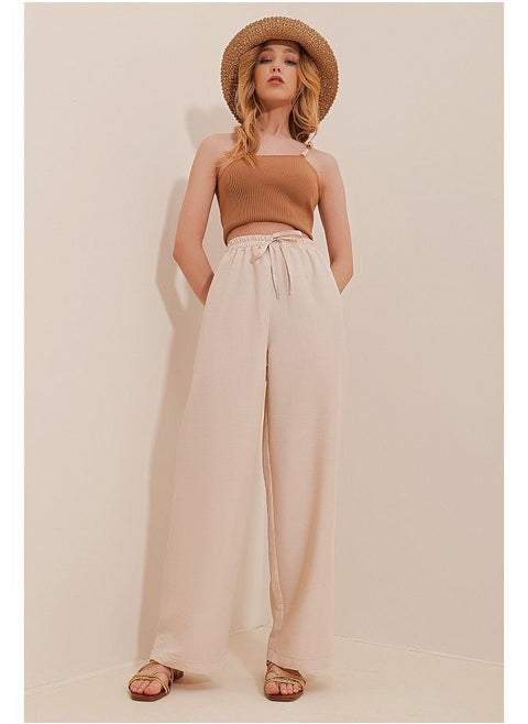 Straight Cut Elastic Waist Woven Trousers TWOAW24PL00305