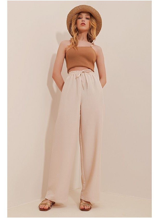 Straight Cut Elastic Waist Woven Trousers TWOAW24PL00305