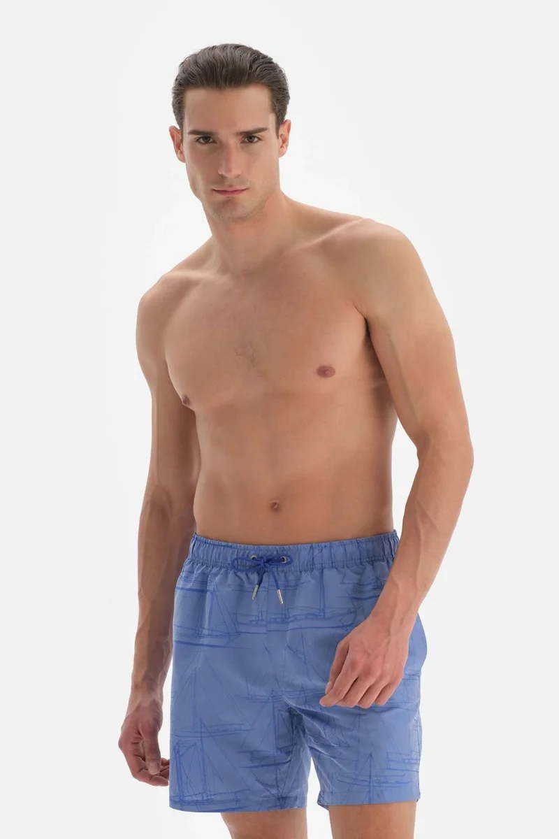 dagi Mountain Indigo Sailing Desk. Medium Shorts