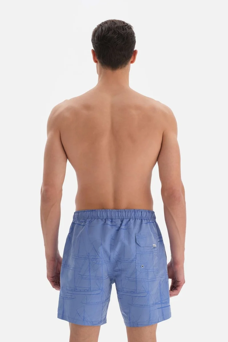 dagi Mountain Indigo Sailing Desk. Medium Shorts