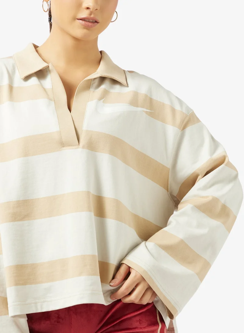 نايكي قميص نسائي تحضيري