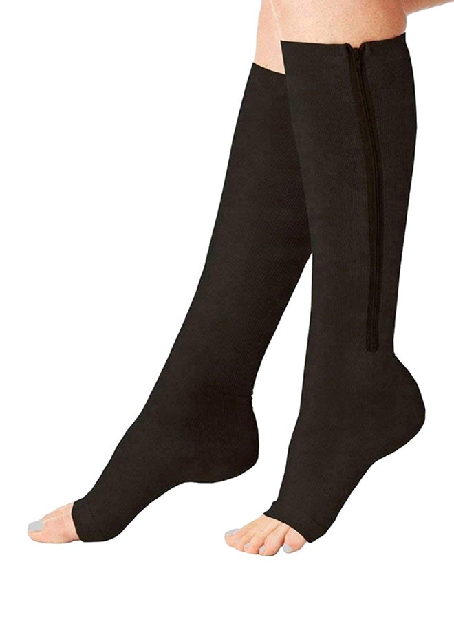 زوج جوارب سوكس ضاغطة بسحاب طراز EGB0340 بلون أسود أسود - Image 1