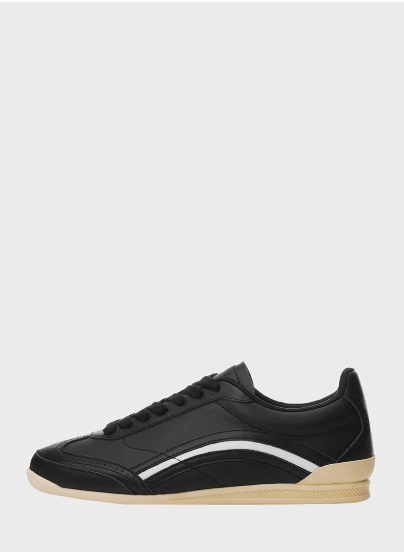 مانجو Meyer Lace Up Low Top Sneakers