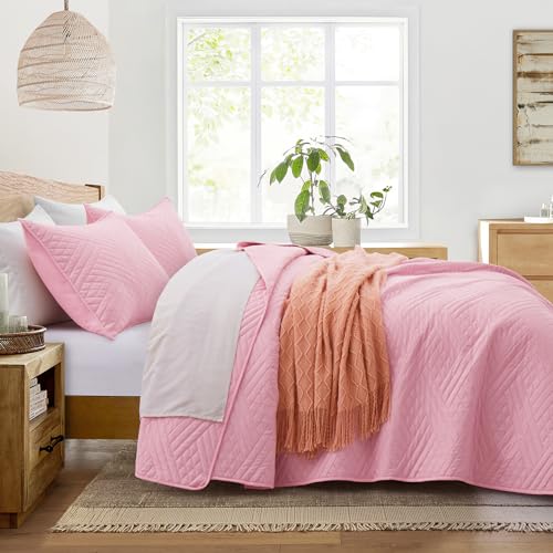 Lavsiry Pink Quilt Queen Size with Striped Pattern, Lightweight Soft Summer Thin Microfiber Bedspread & Coverlet Bedding Set for All Seasons - 3 Piece(1 Quilt, 2 Pillow Shams) - Image 3