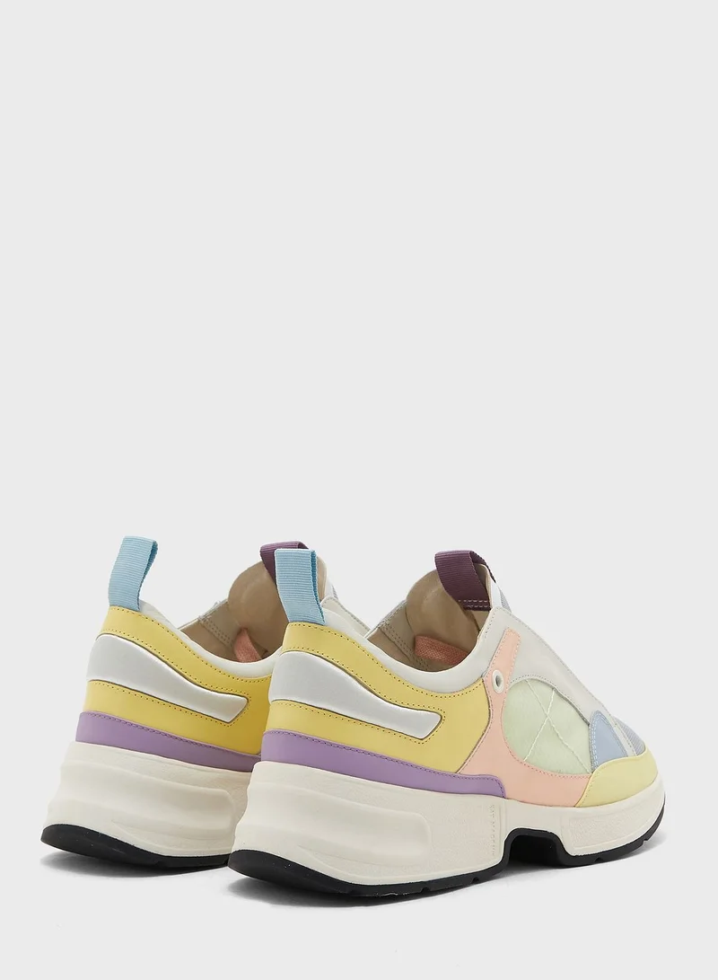Kat Maconie Pina Low Top Sneakers