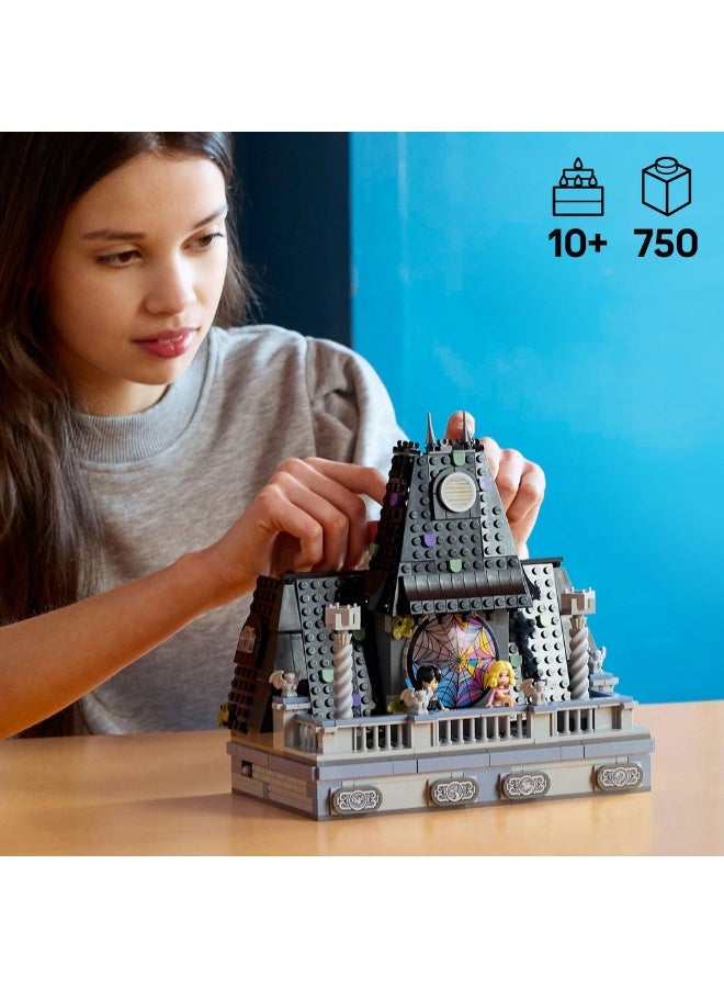 ليغو غرفة مسكن وينزداي وإينيد من LEGO® Wednesday، هدية أكاديمية نيفرمور، 4 شخصيات دمى صغيرة 76781 - Image 3