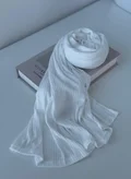 البنت الشرقية أبيض