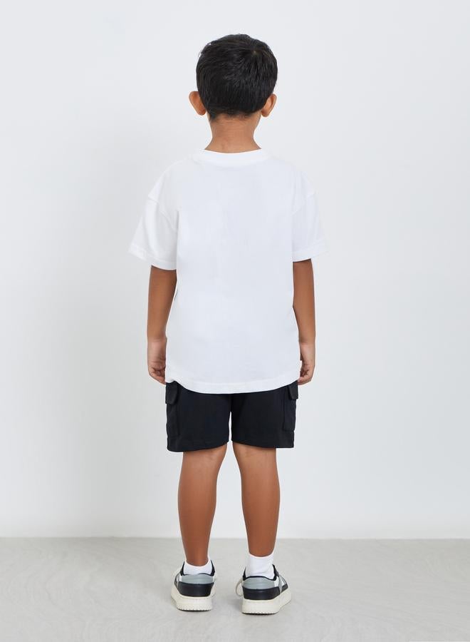 Styli Boys Cotton Slogan T-Shirt and Shorts Set - Image 5