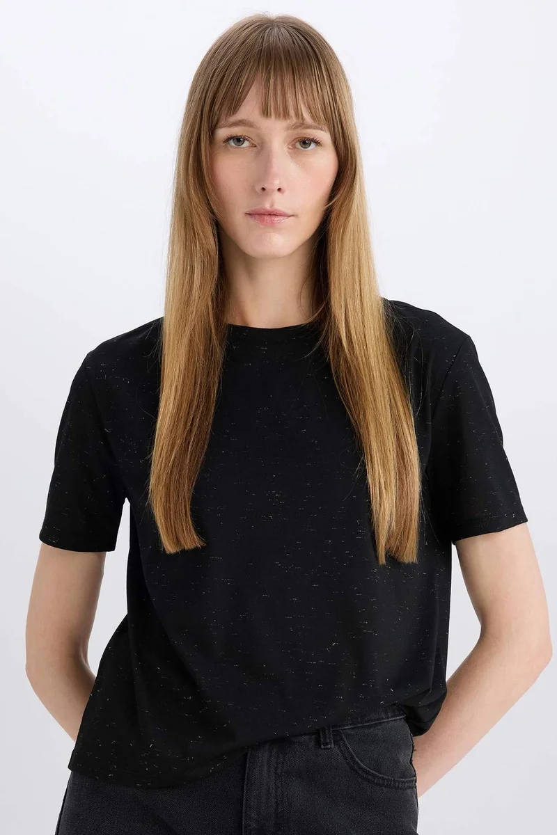 ديفاكتو Relax Fit Crew Neck Short Sleeve T-Shirt
