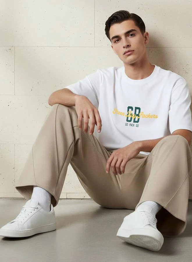 SP Characters Men Relaxed Fit Crew Neck Short Sleeves Green Bay Packers Print T shirt