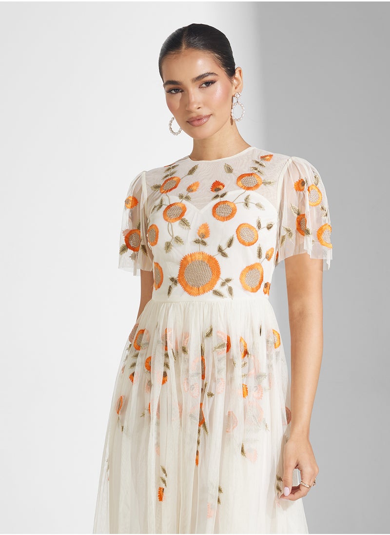 Frock and Frill - Embellished Crew Neck Maxi Dress - Image 1